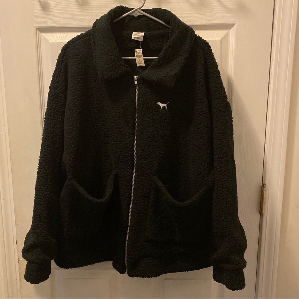🆕 Victoria Secret Pink Sherpa jacket